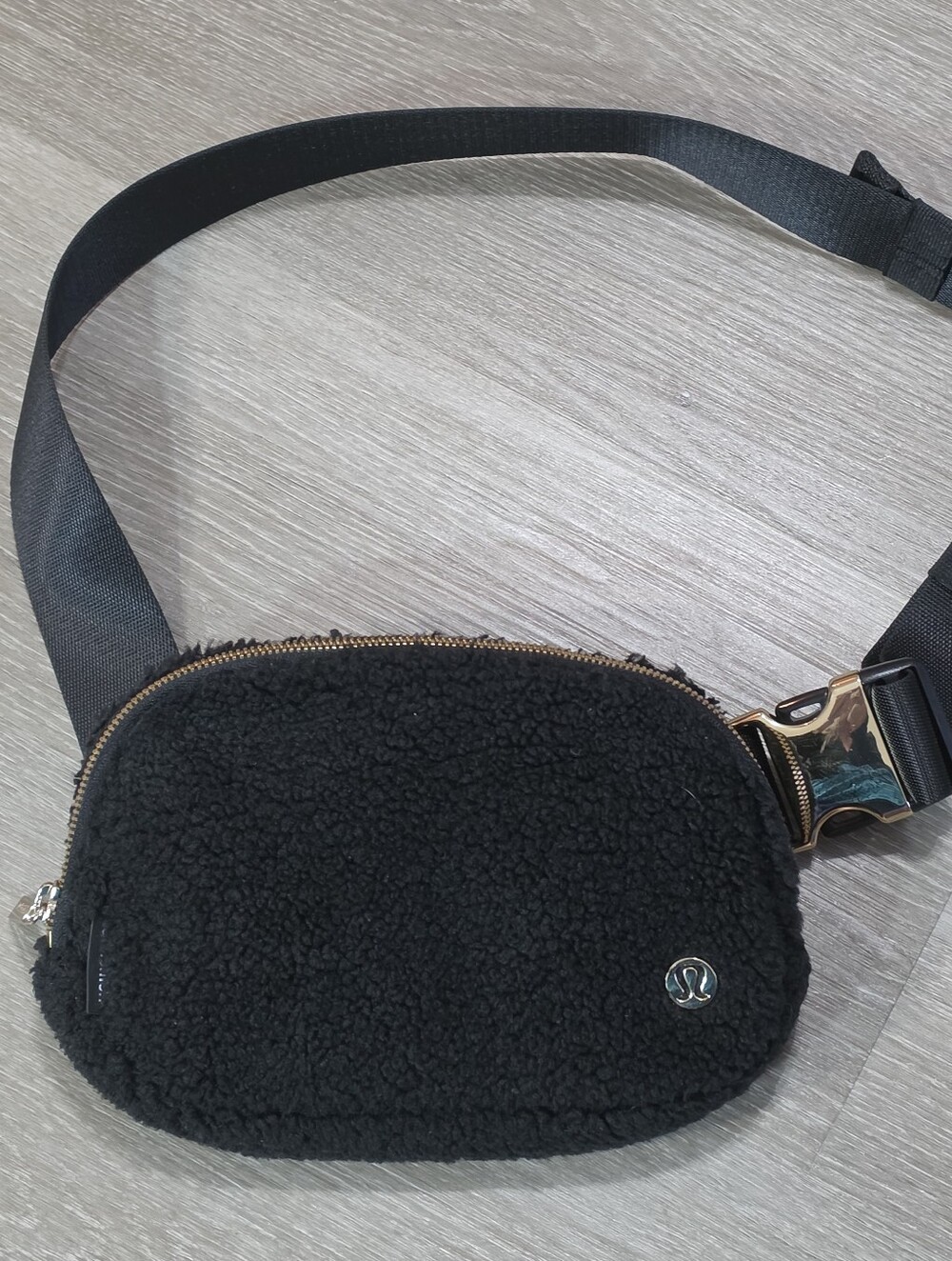Lululemon Everywhere Fleece Belt Bag Black Teddy Sherpa Crossbody